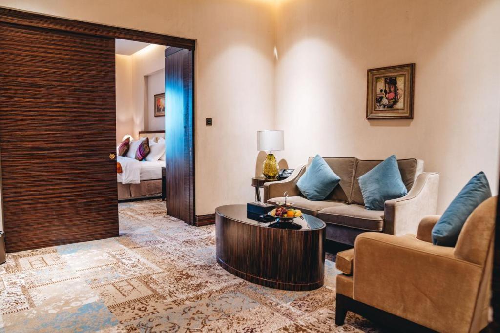 Hotel Warwick Al-Khubar Exteriér fotografie