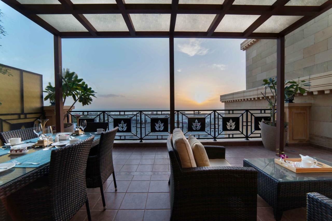 Hotel Warwick Al-Khubar Exteriér fotografie